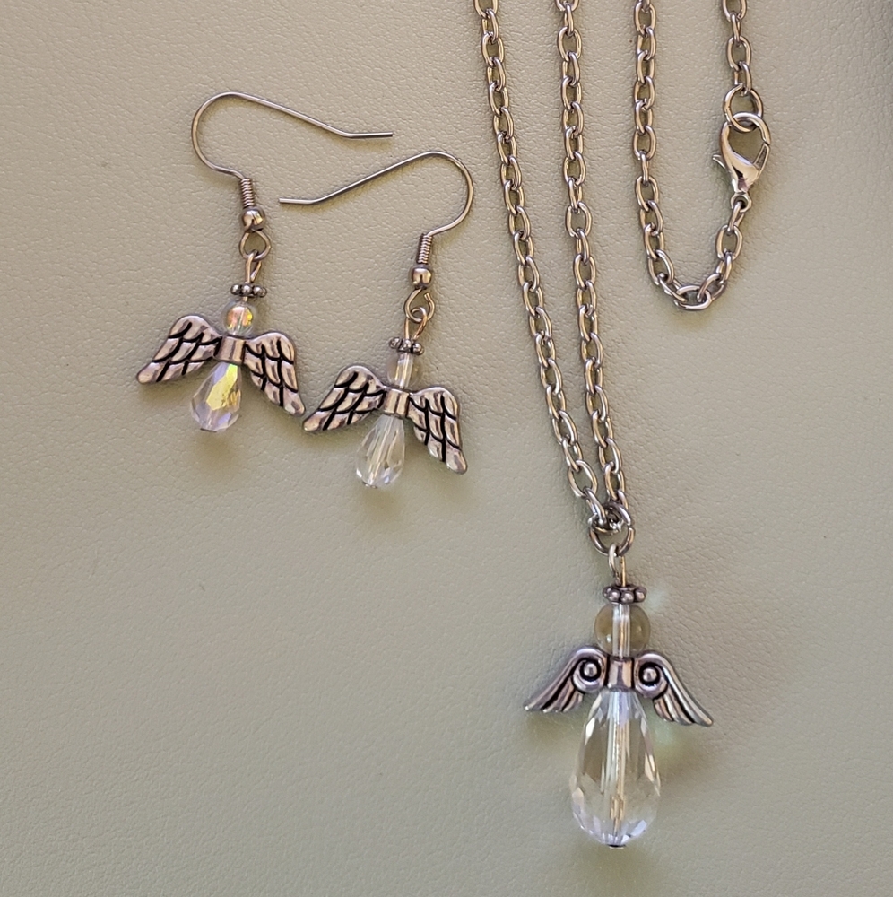 NEW Beaded Angel Jewelry Set Necklace and Earrings